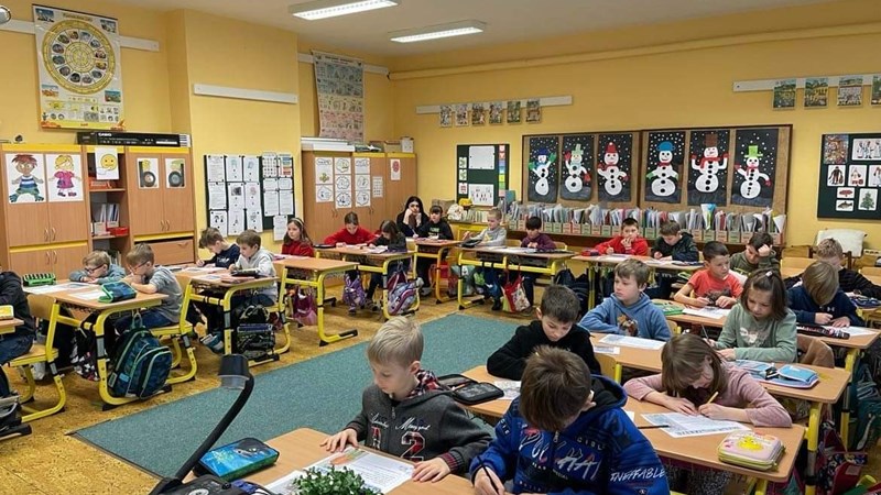 Deváťačky v roli učitelek
