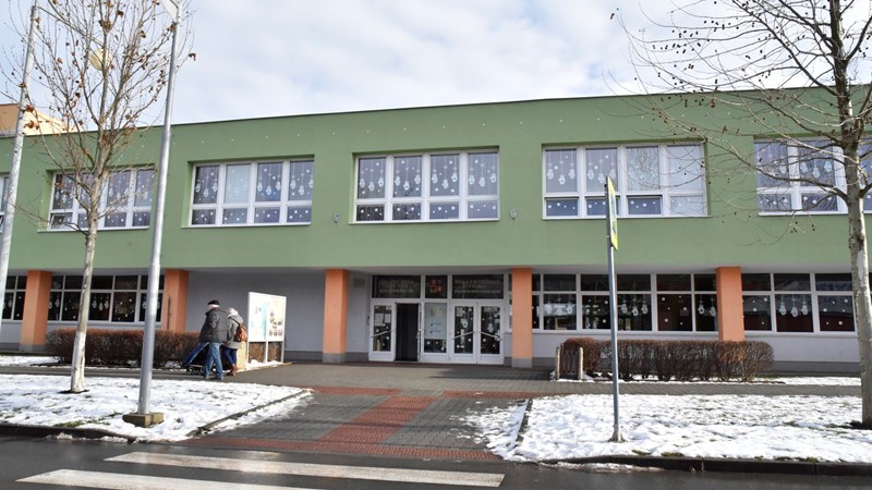 Informace k zahájení prezenční výuky žáků 1. stupně