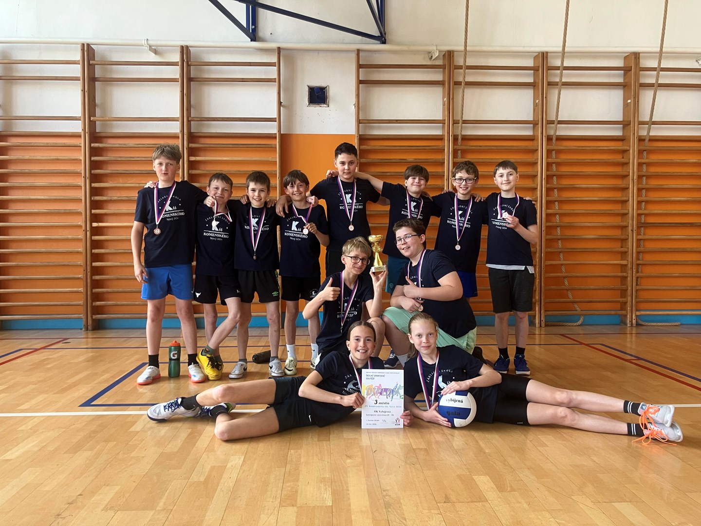 Okresní finále ve vybíjené: naše smíšené družstvo vybojovalo skvělé 3. místo