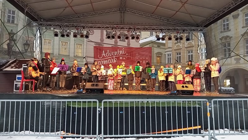 Vánoční koncerty flétnového souboru na náměstí