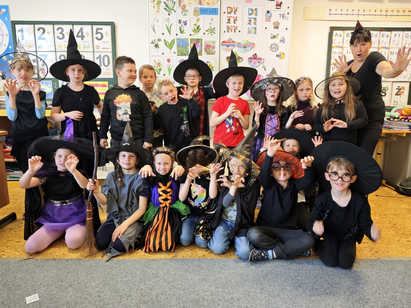 Čarodějnický den v 1. A