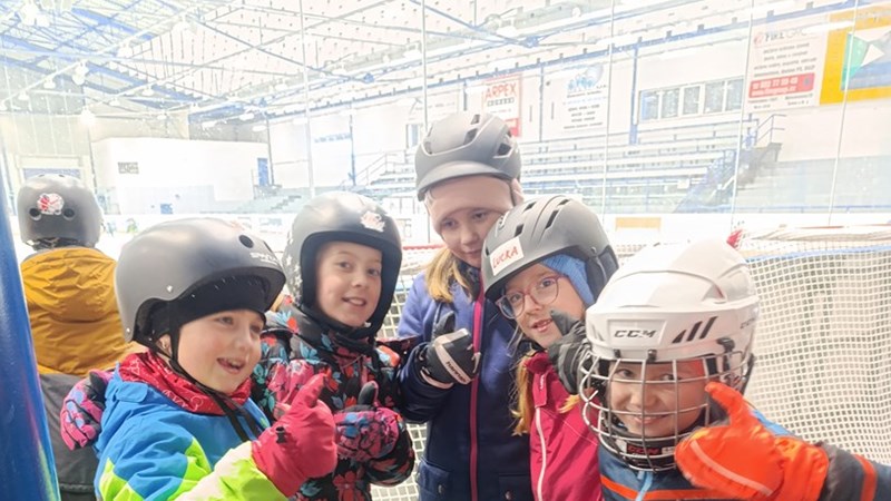 Výuka bruslení žáků 3. tříd